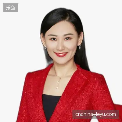 何磊